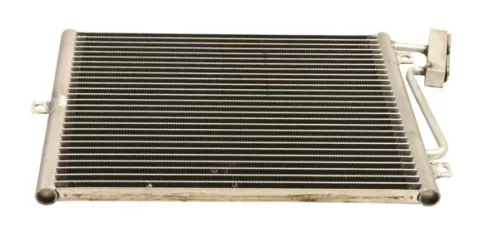 Condensor, airconditioning MAXGEAR AC830010)