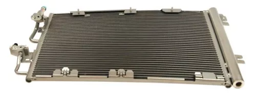 Condensor, airconditioning MAXGEAR AC830048)