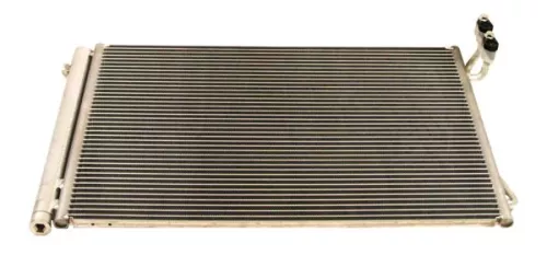 Condensor, airconditioning MAXGEAR AC830121)