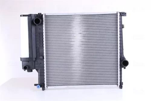 Radiator, engine cooling NISSENS 60623A)