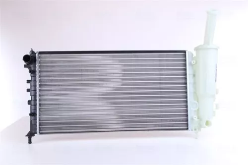 Radiator, motorkoeling NISSENS 61881)