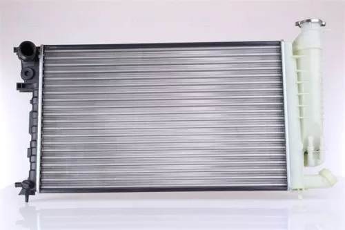 Radiator, motorkoeling NISSENS 61382A)