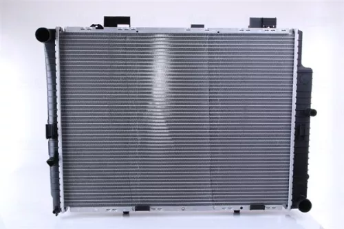 Radiator, motorkoeling NISSENS 62598A)