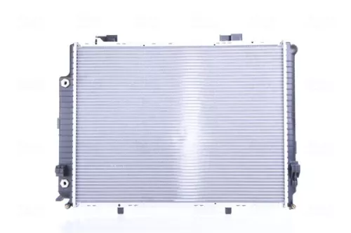 Radiator, motorkoeling NISSENS 62612A)