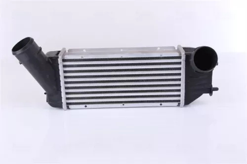 Charge Air Cooler NISSENS 96790)