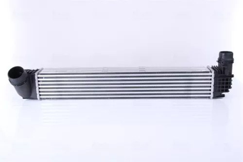 Laadluchtkoeler NISSENS 96546)