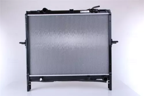 Radiator, motorkoeling NISSENS 66779)