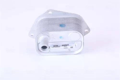 Oil Cooler, engine oil NISSENS 90720)
