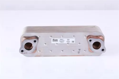 Oil Cooler, engine oil NISSENS 90827)