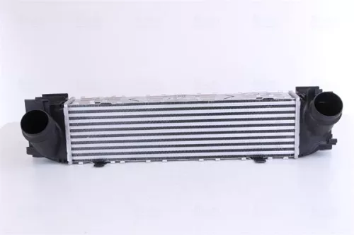 Laadluchtkoeler NISSENS 96552)