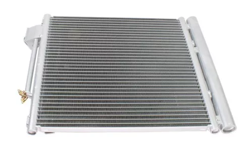 Condensor, airconditioning MAXGEAR AC830390)